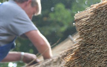 professional Caulside thatchers